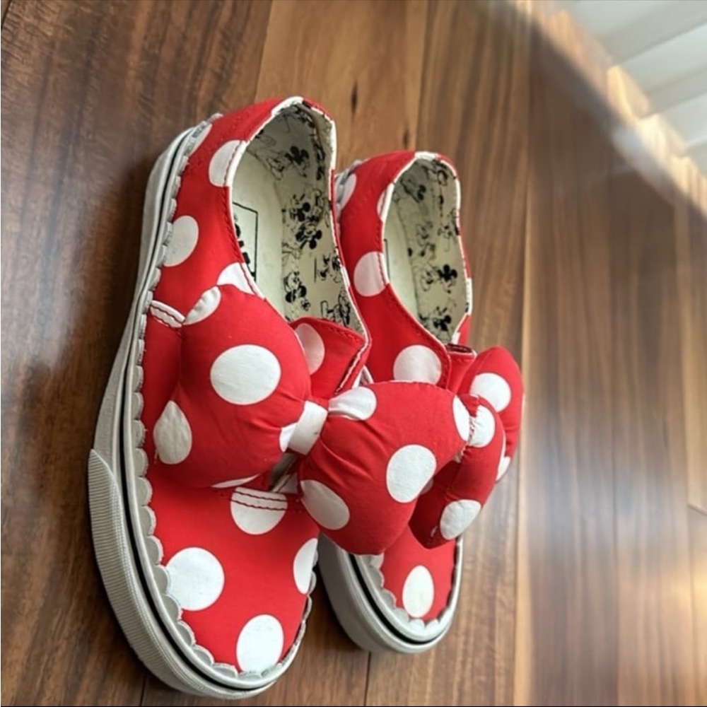 DISNEY MINNIE MOUSE BOW VAN SNEAKERS
SIZE WOMAN 5.5 - Picture 4 of 10
